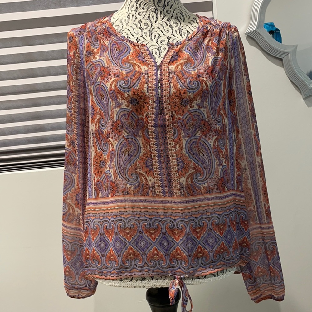 Women’s shirt